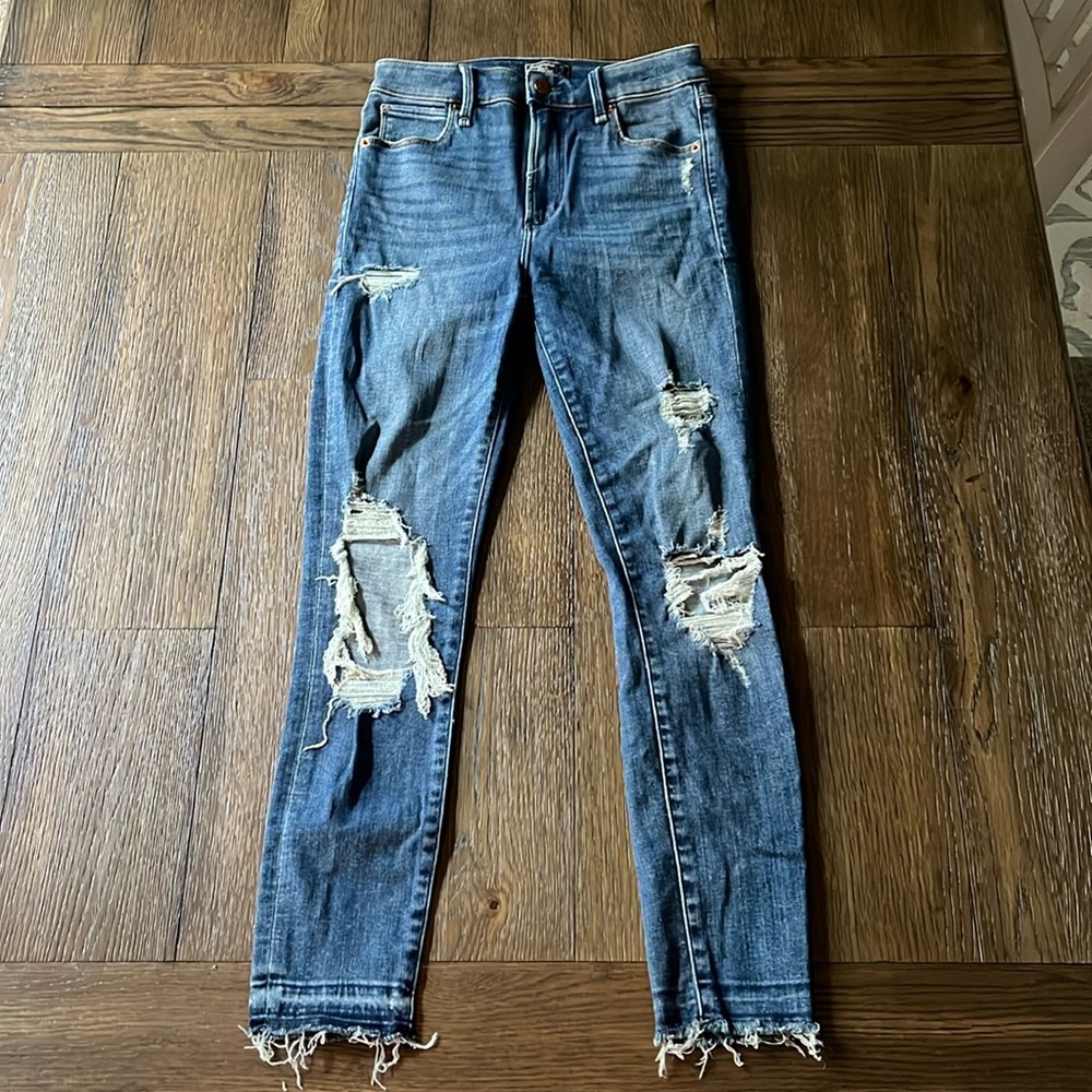 A&F Simone High Rise Ankle Jeans 26 / 2R